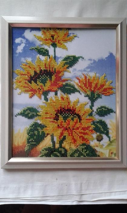 Картина чешським биісером Соняшники