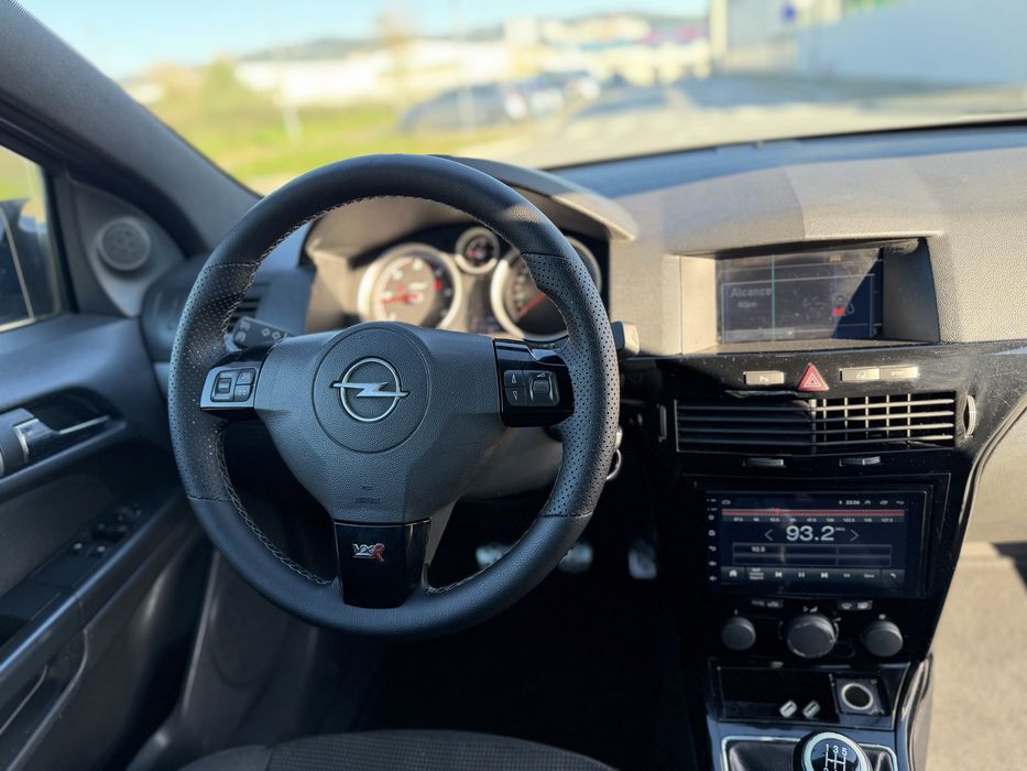 Opel astra gtc  1.7cdti