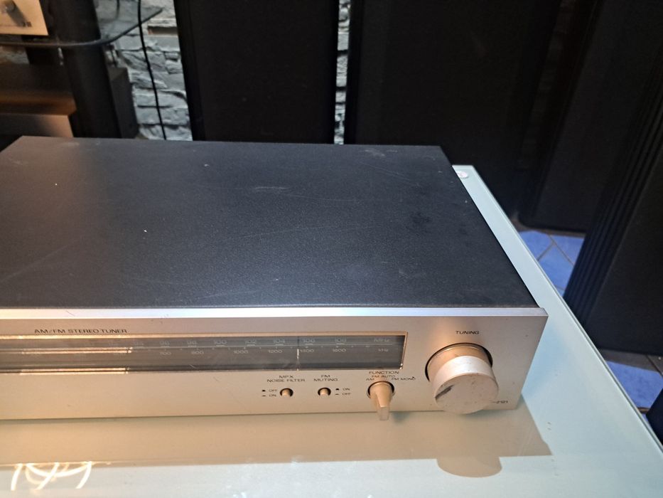 Tuner radiowy Fisher FM 2121