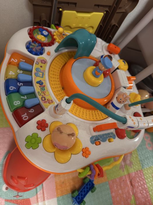 Столик дитячий музичний