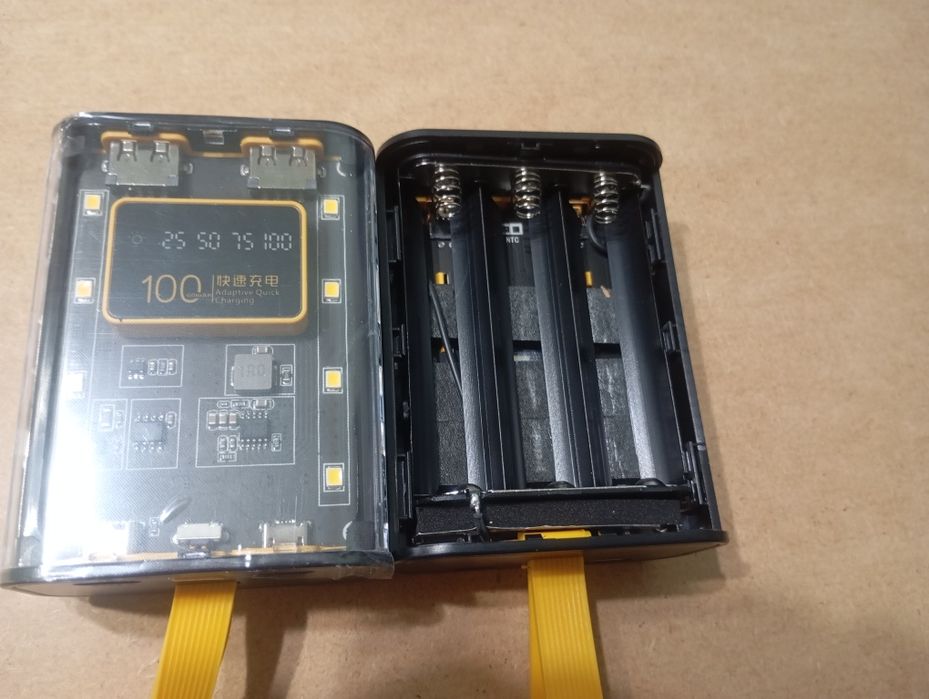 Акція! Корпуса повербанка 18650 плюс USB ліхтарик в подарунок