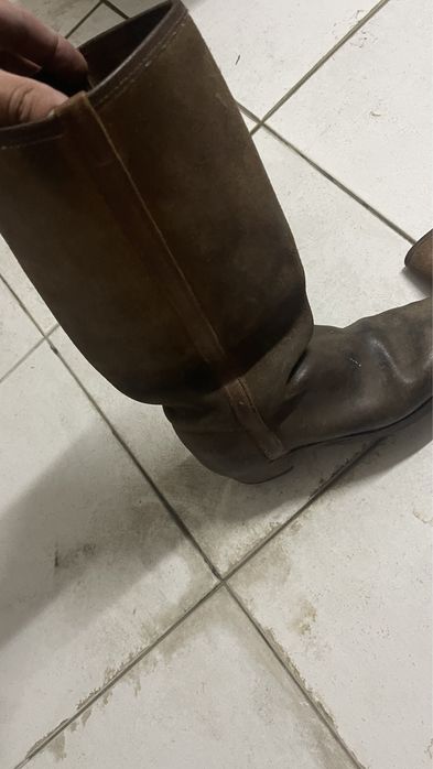 Botas de pele originais e genuinas com protetores 40/41