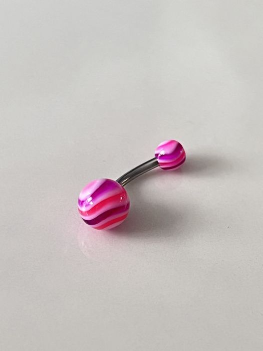 Kolczyk do pępka różowy