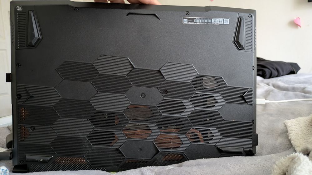 MSI katana 17 i7/4060/1tb/16ram