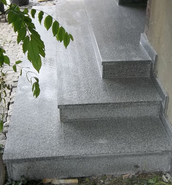 Schody wewnętrzne granitowe strzegom stopnica