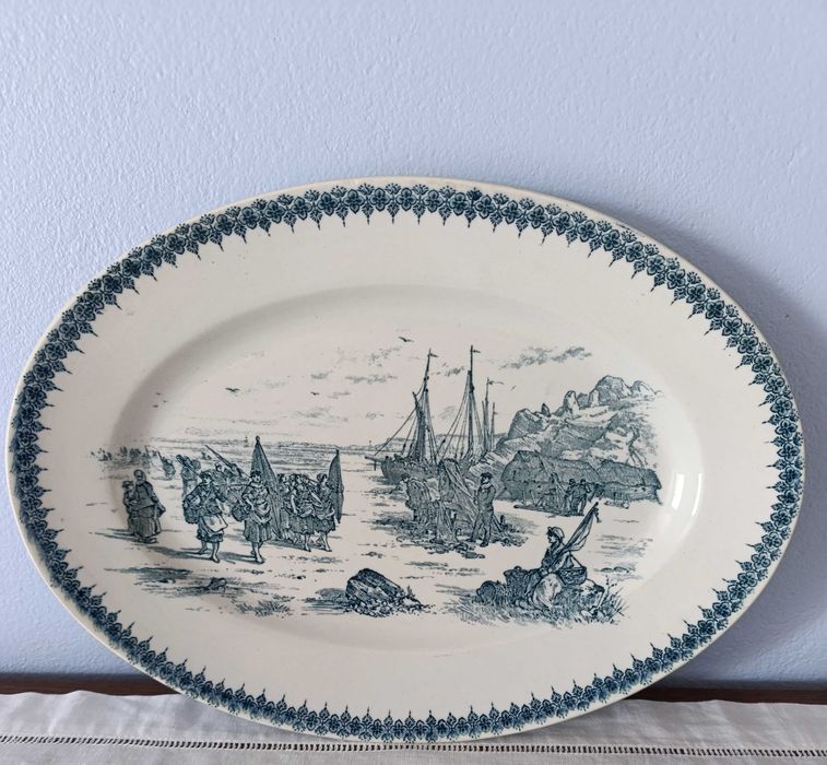 Travessa em Faiança Francesa