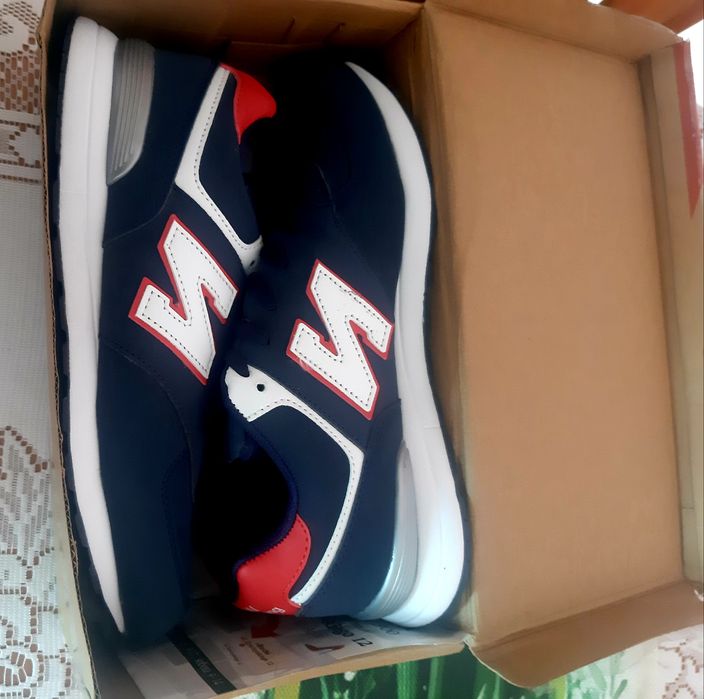 Buty sportowe rozm.41