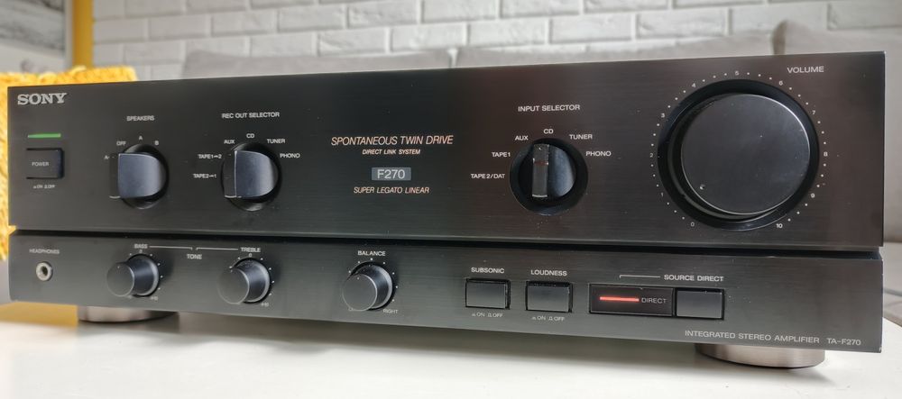 SONY TA-F270 wzmacniacz stereo – klasyka audio.