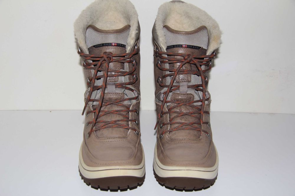 Зимние кожаные полусапожки"ECCO TRACE" 5/39/25см.