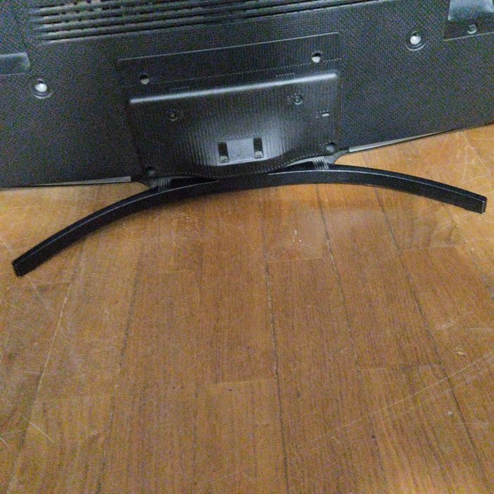 Televisão Samsung UR48H8000SL com suporte, para peças