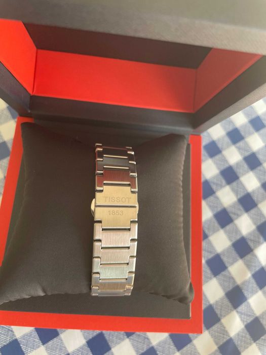 Tissot PRX 40mm Preto