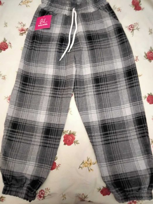 Брюки для девочки. Штаны. Школьные брюки. Размер 128 -134