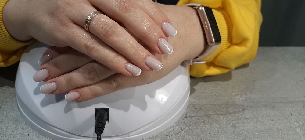 Манікюр, педикюр, нарощування, корекція