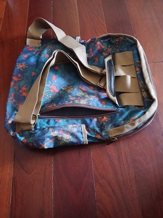 Mochila Nova  de Senhora