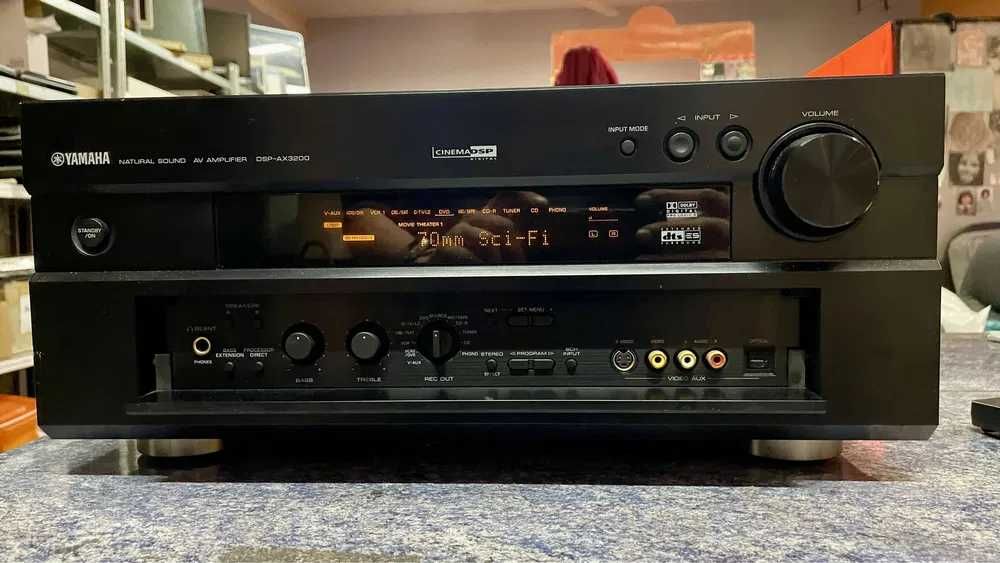 Amplificador A/V
Modelo DSP-AX3200
