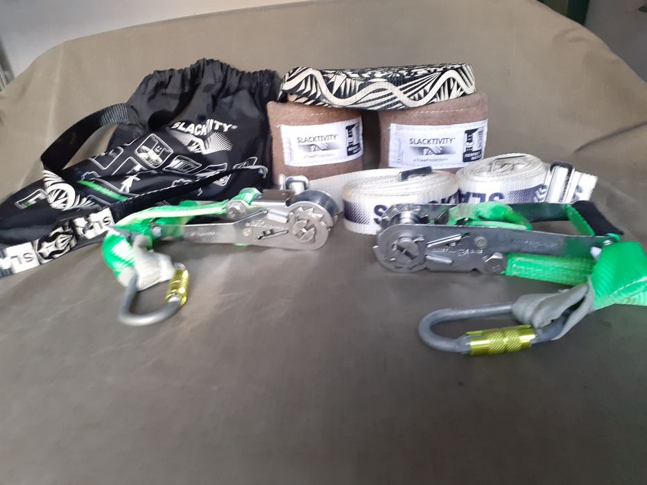 Slacktivity de 30 mt igual a nova. Completa e com saco.