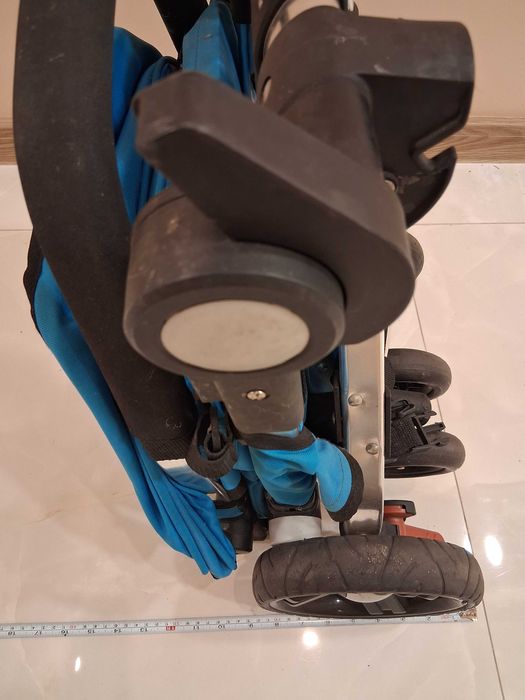 Lekki wózek parasolka walizka