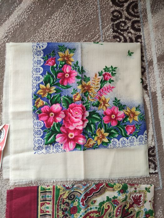 Шерстяні хустки (платки) 73*73