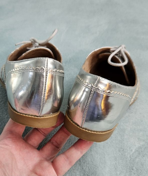 Buty srebrne rozm. 38