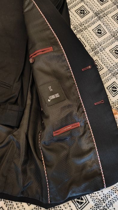 Весільний, випускний чоловічий  костюм