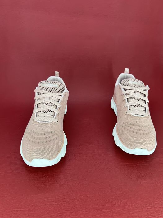 Кросівки 38р. Skechers