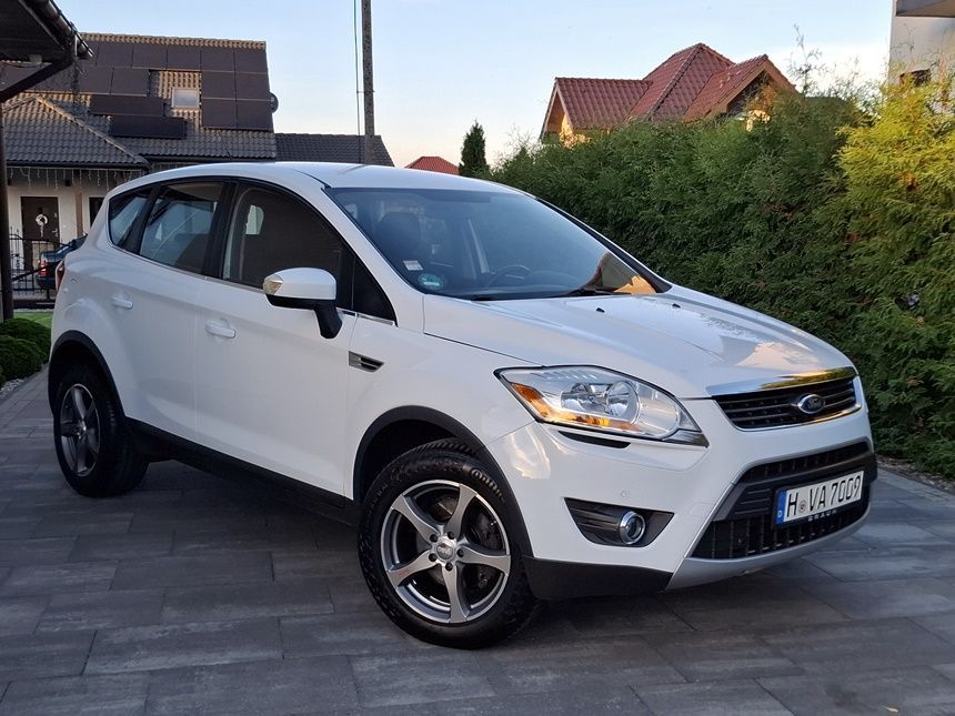 Ford Kuga Trend 2.0 TDCi  140 ps ** stan  idealny **