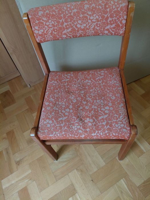 Krzesla tapicerowane 4 sztuki