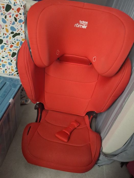 Fotelik samochodowy to Britax Romer