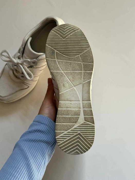 Buty sportowe białe skórzane skóra naturalna na platformie 37 Lasocki