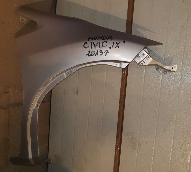 Honda Civic IX błotnik przód przedni prawy od 2013r.