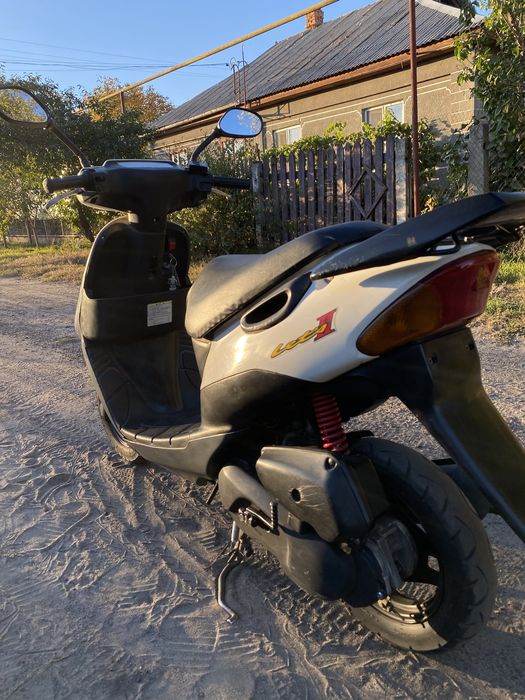 Suzuki lets 2.