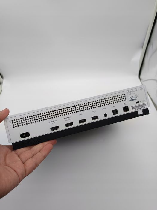 konsola xbox one s 500 gb biały + pad + kinect z adapterem + gra