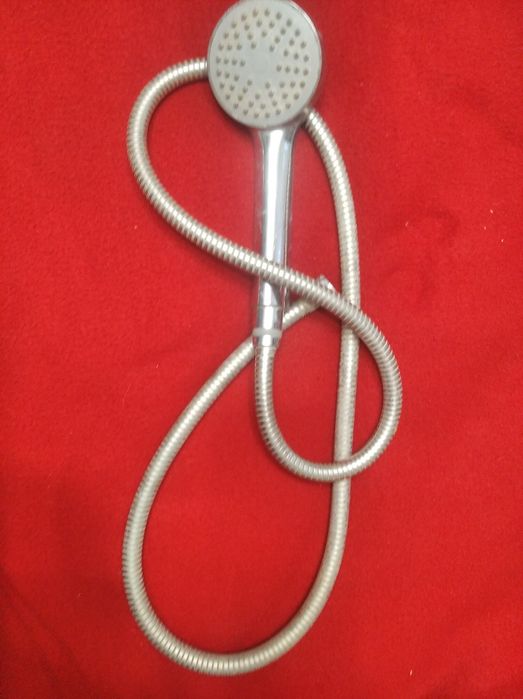 Смеситель для ванны.