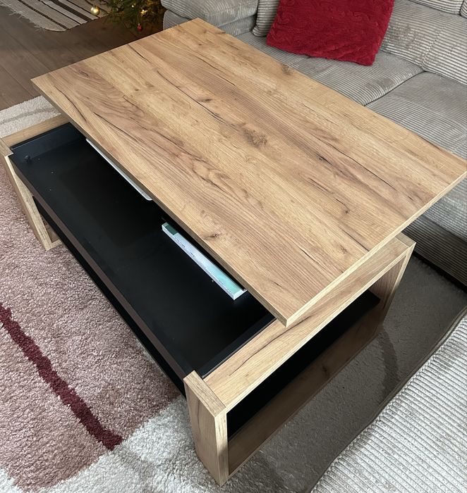 Stolik kawowy z podnoszonym blatem