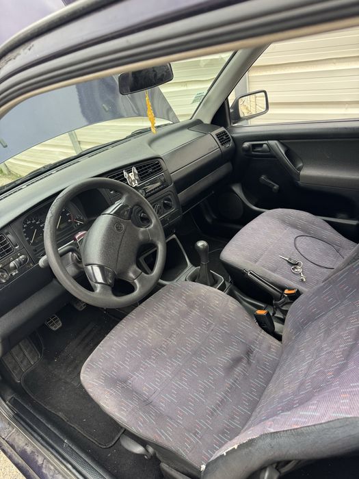 Golf 3 1.4 a gasolina