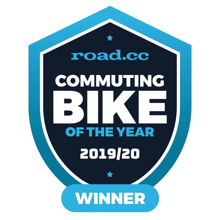 BICICLETA DE TREKKING RIVERSIDE 920