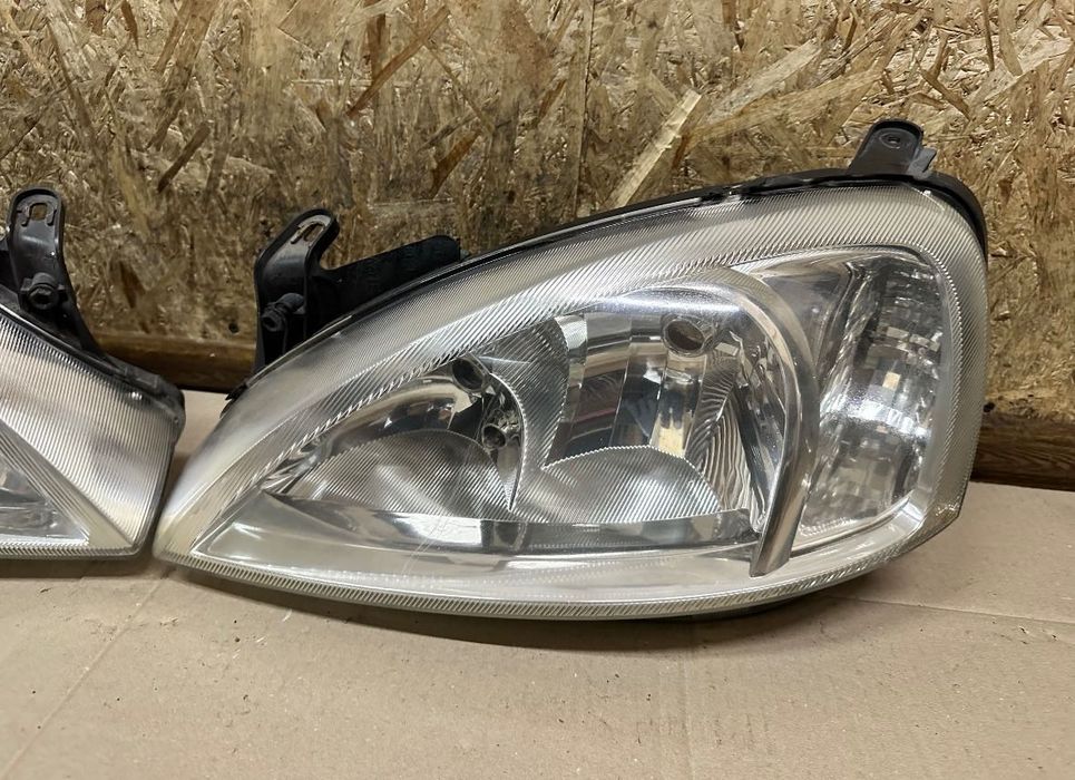 Reflektor przedni Opel Corsa C Lampa Lampy