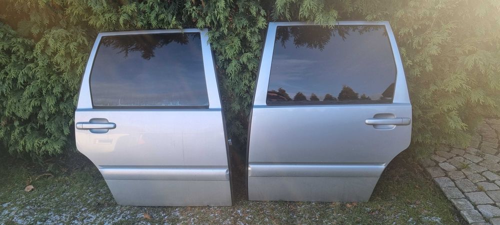 Volvo V70 I Drzwi prawe  426-46