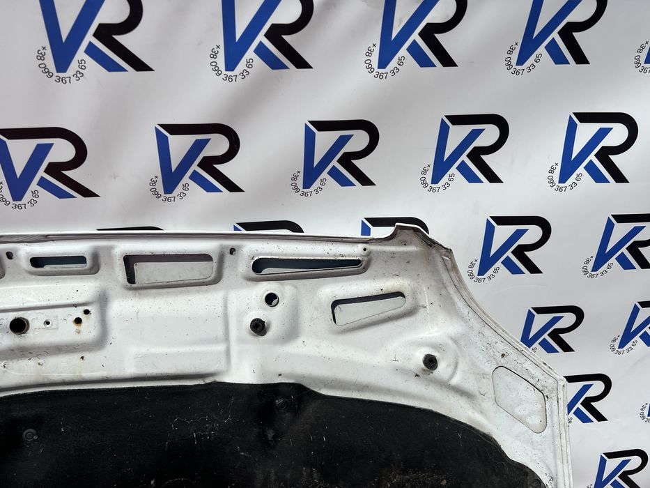 Капот білий на Спринтер 906 дорест