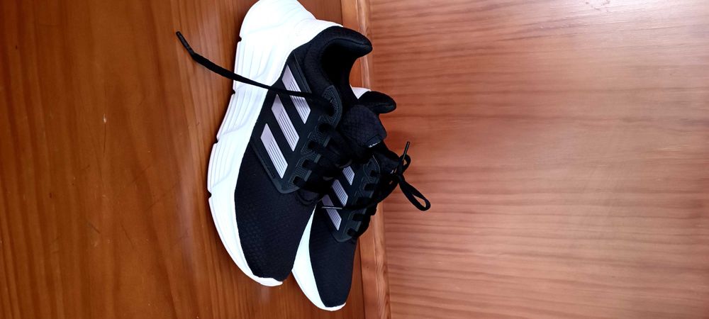 Sapatilhas adidas