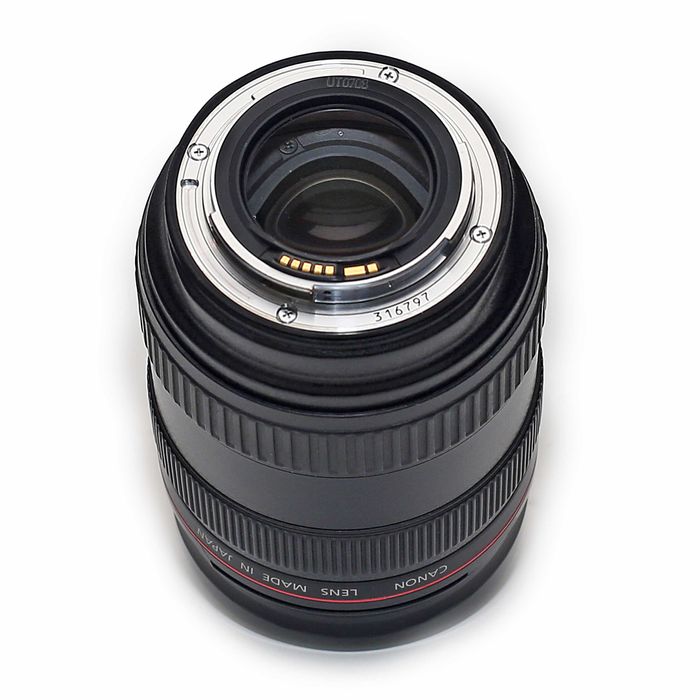 Lente Canon EF 24-70mm f/2.8 L USM com Parasol em excelente estado