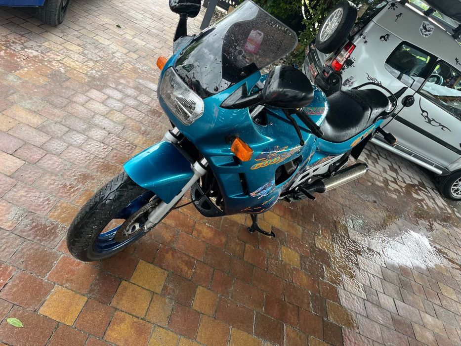Suzuki GSX 600 F
