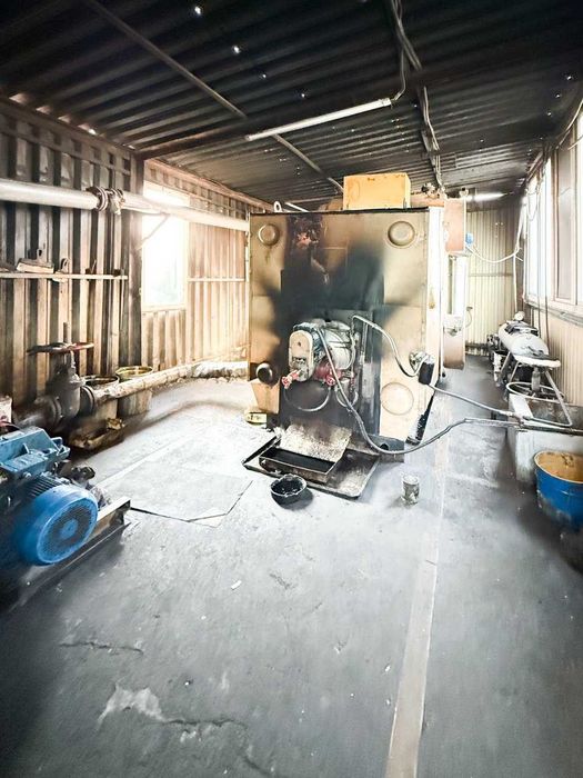 Продам виробничо-складське приміщення в м.Калуш з укриттям 983м2