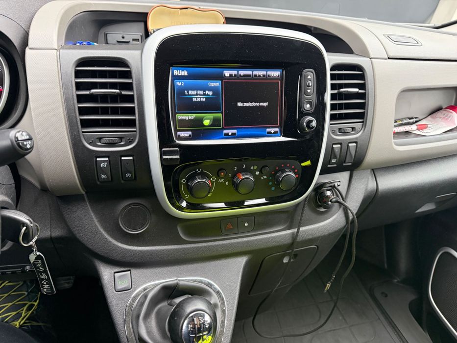 Renault trafic brygadówka long L2H1