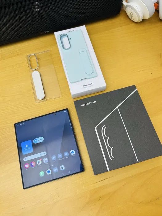 Samsung Z Fold 7 256gb  com 1 mes