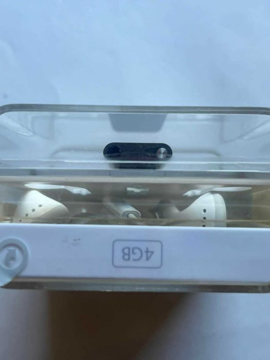 iPod shuffle  A1271 4GB