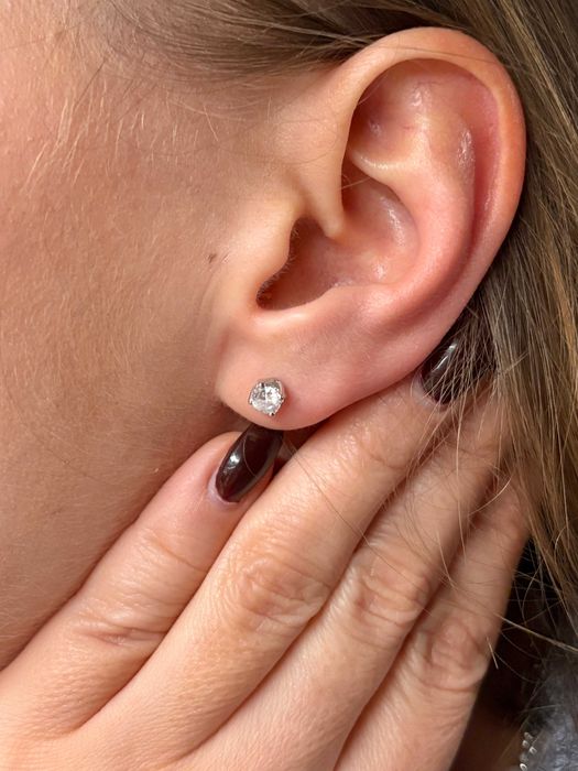 Złote kolczyki z brylantami 0.60ct białe złoto 18K