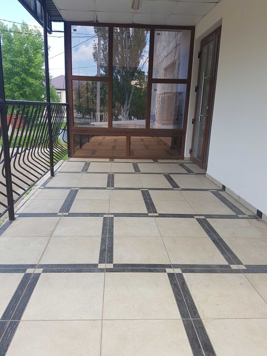 Продаётся или Сдается в аренду салон, магазин, офис.