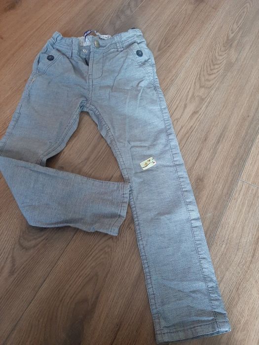 Eleganckie chłopięce spodnie OKAIDI szare 104