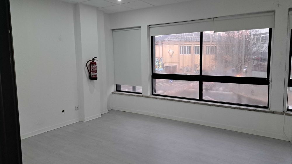 Loja Almada - Centro Cova da Piedade - CC Star